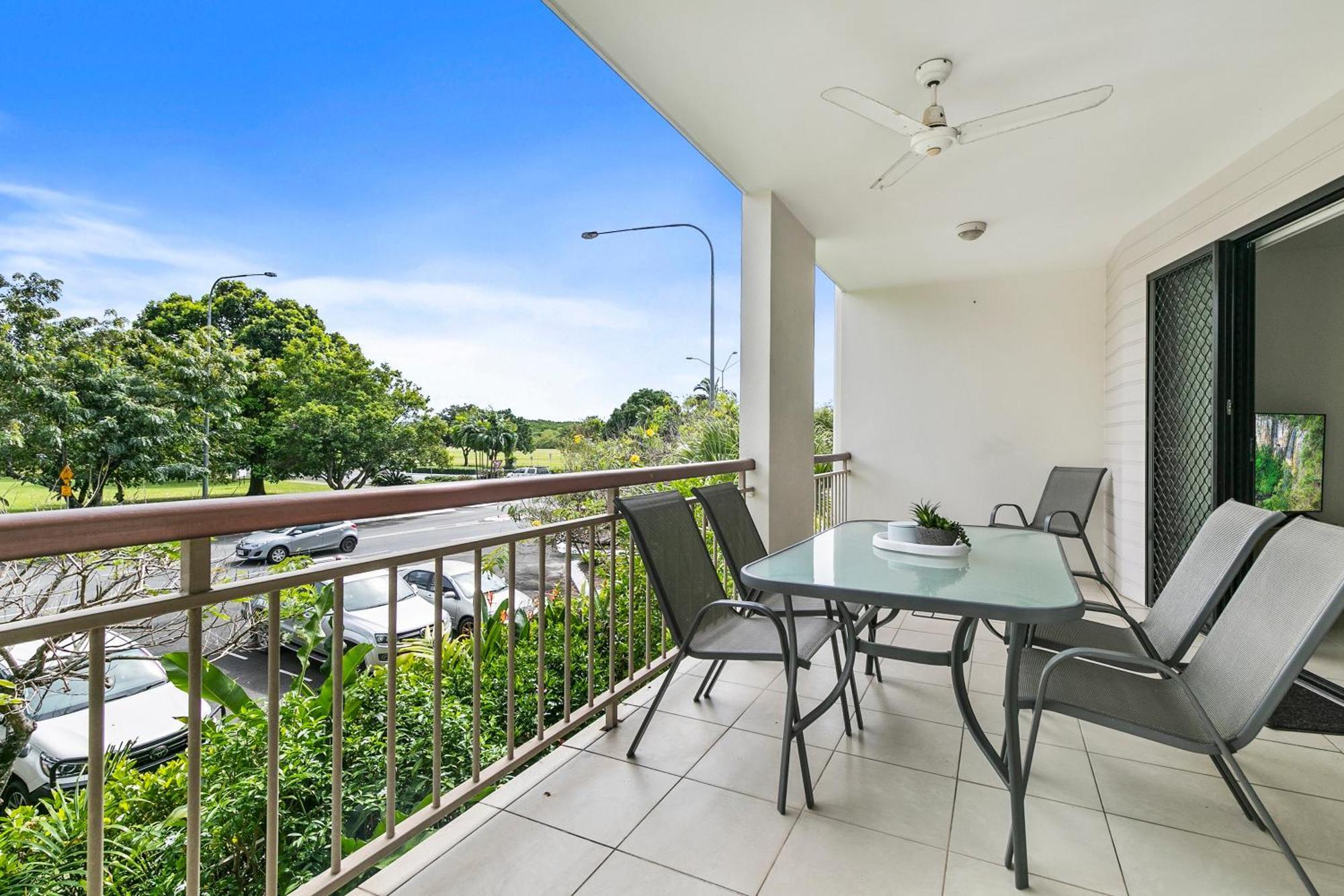 Traveller Jam Close To City, Airport And Esplanade Apartment Cairns Exterior photo